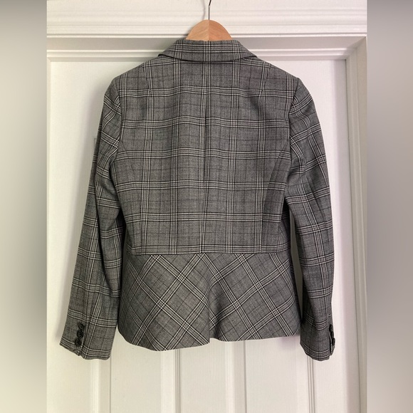 Banana Republic plaid wool peplum blazer, size 4 - Picture 5 of 16